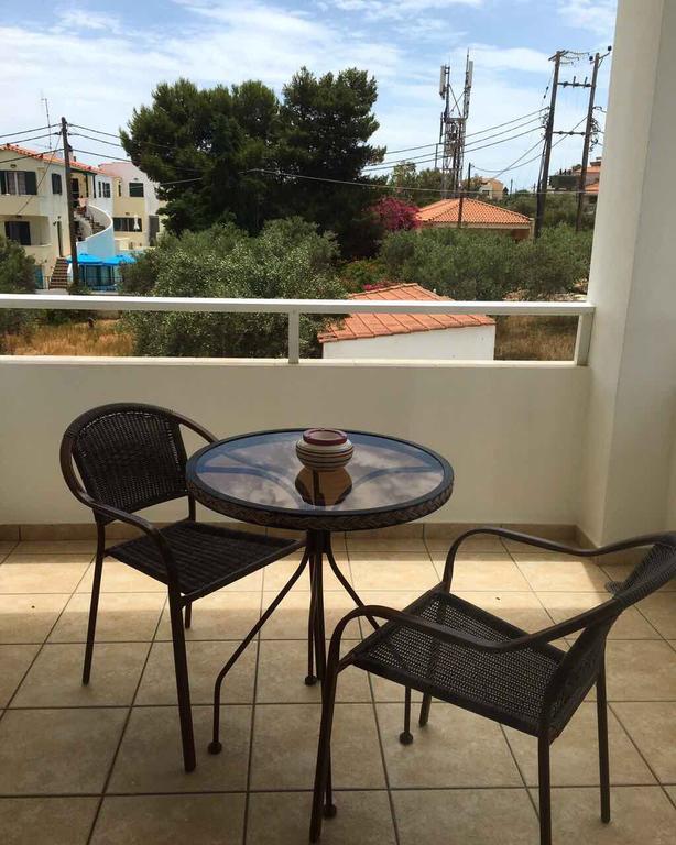 Panorama Elafonisos Hotell Exteriör bild