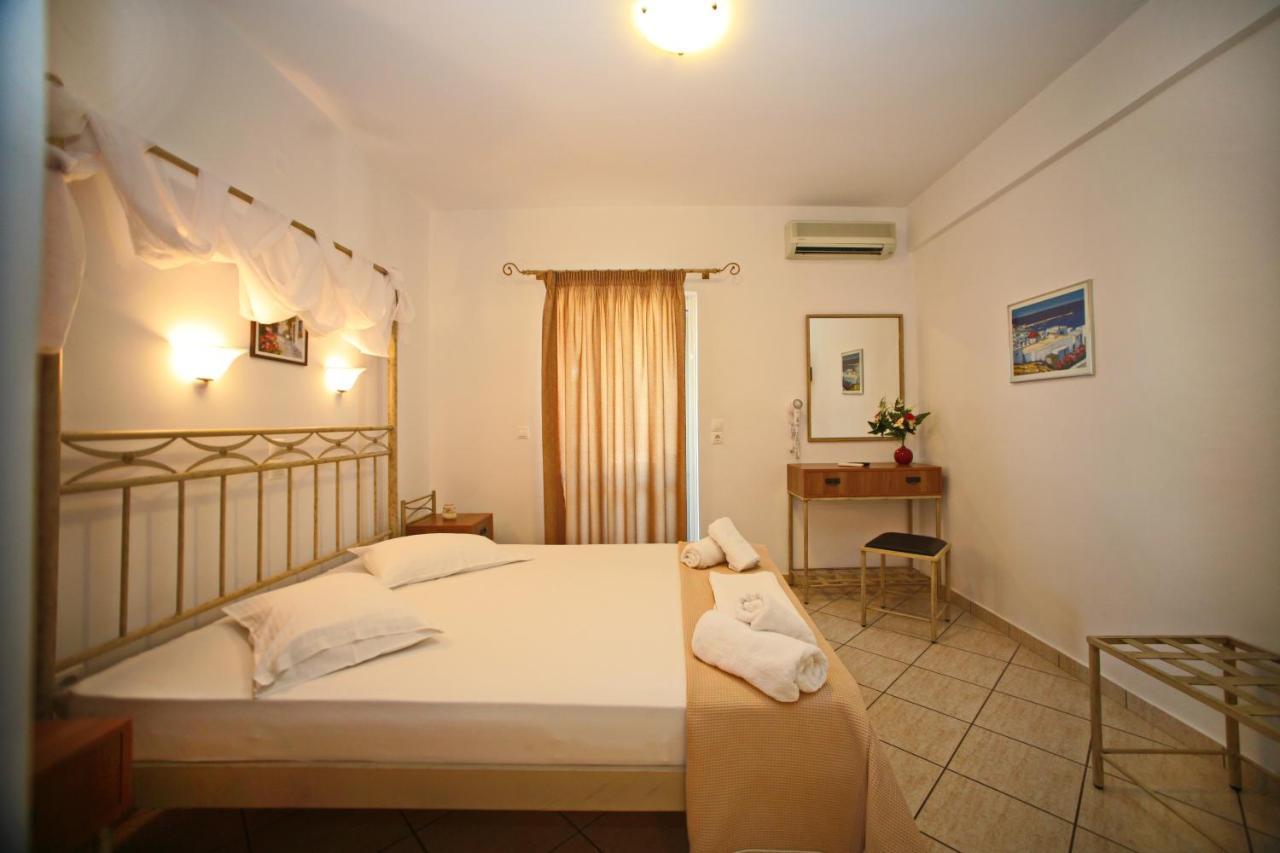 Panorama Elafonisos Hotell Exteriör bild