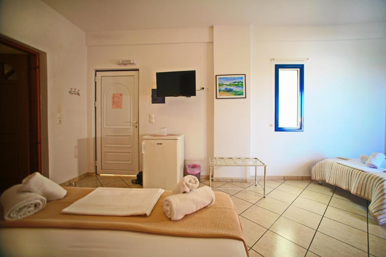Panorama Elafonisos Hotell Exteriör bild